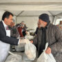 Başkan Dündar, vatandaşlara iftar yemeği dağıttı